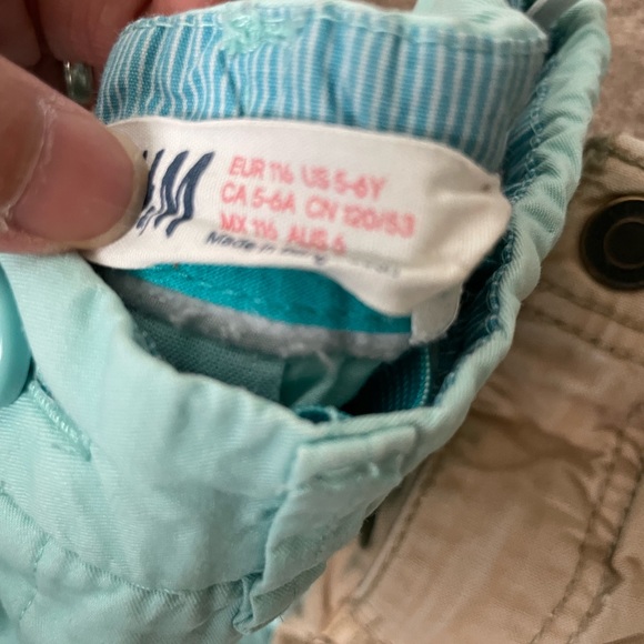 H&M Boys Shorts - Picture 3 of 5